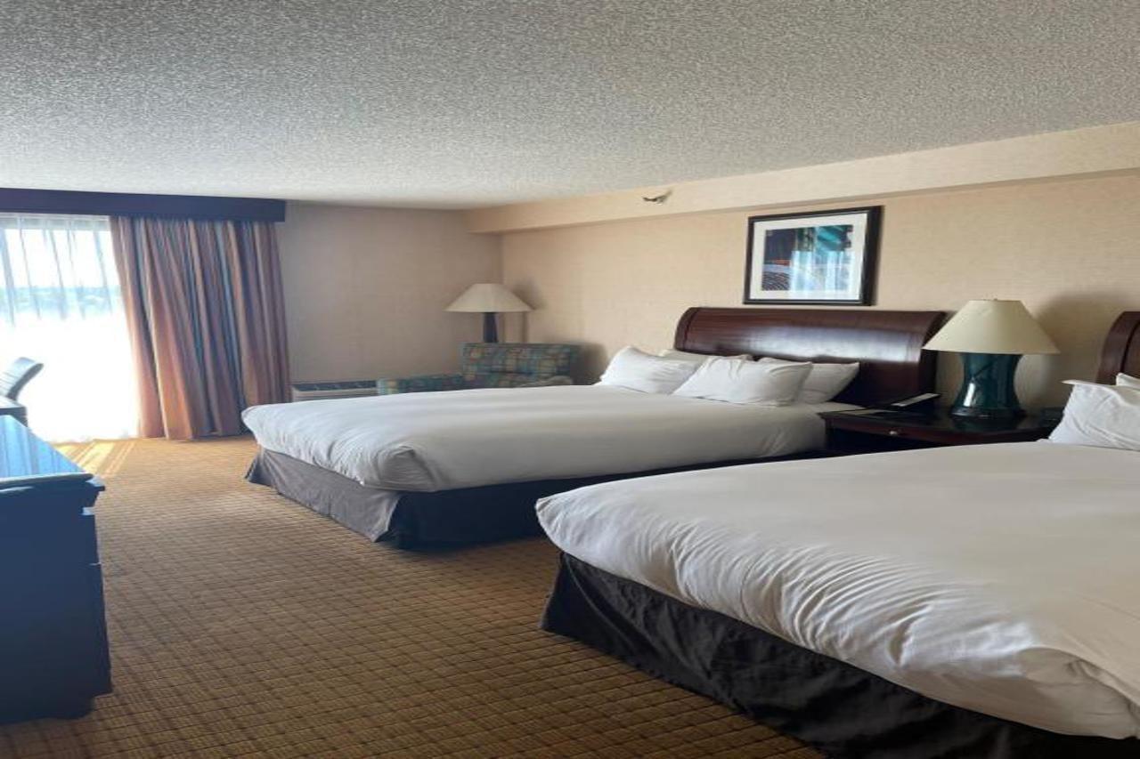 Doubletree By Hilton Hotel Denver Exterior photo